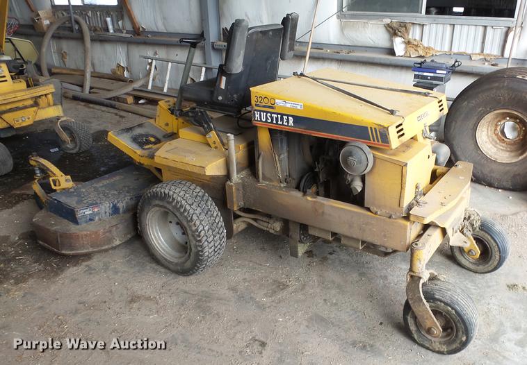 image for item ES9426 Hustler 3200 ZTR lawn mower