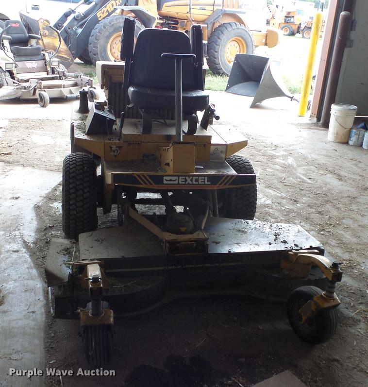 image for item ES9426 Hustler 3200 ZTR lawn mower