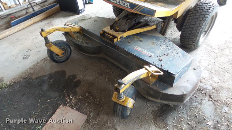 image for item ES9426 Hustler 3200 ZTR lawn mower