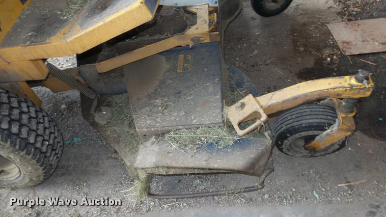 image for item ES9426 Hustler 3200 ZTR lawn mower