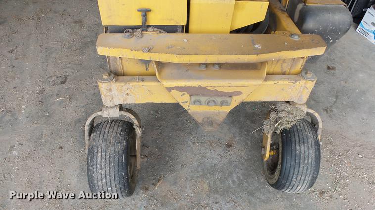 image for item ES9426 Hustler 3200 ZTR lawn mower