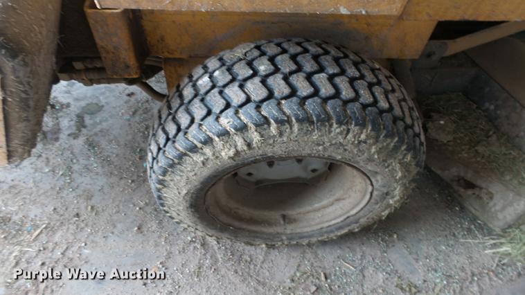 image for item ES9426 Hustler 3200 ZTR lawn mower