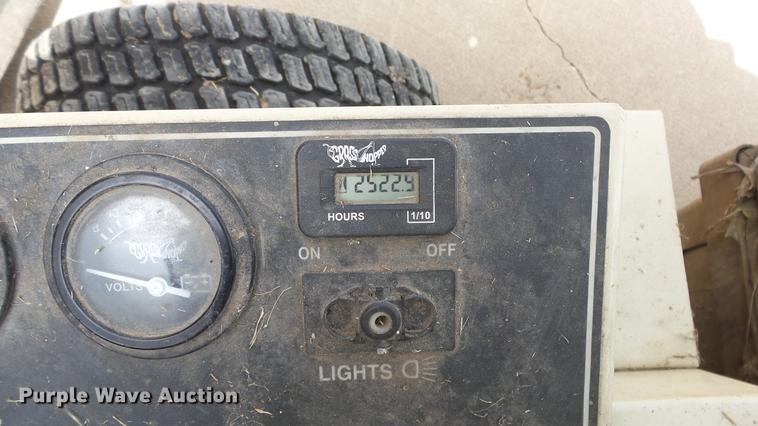 image for item ES9430 Grasshopper 722D ZTR lawn mower