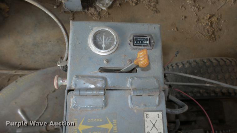 image for item ES9431 Heckendorn lawn mower