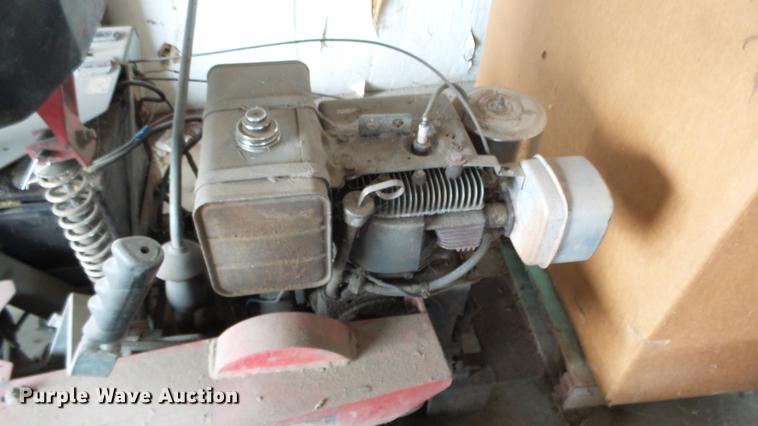 image for item ES9431 Heckendorn lawn mower