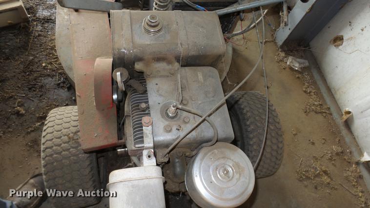 image for item ES9431 Heckendorn lawn mower