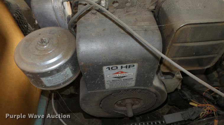 image for item ES9431 Heckendorn lawn mower