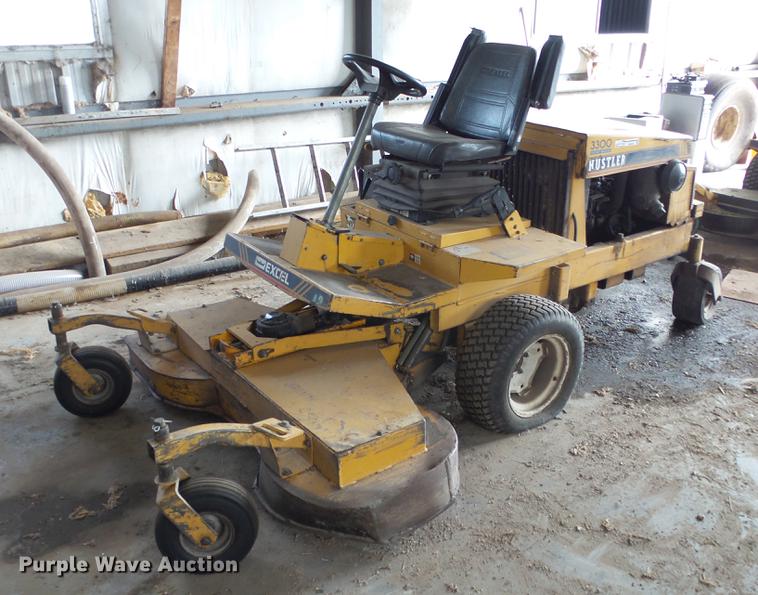 image for item ES9434 Hustler 3300 ZTR lawn mower