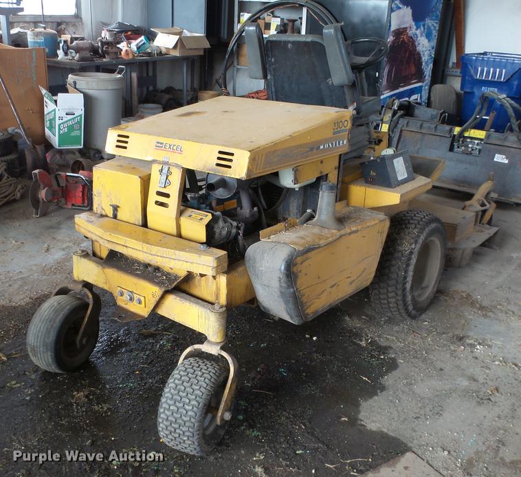 image for item ES9434 Hustler 3300 ZTR lawn mower