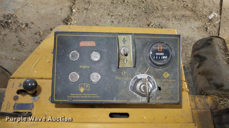 image for item ES9434 Hustler 3300 ZTR lawn mower