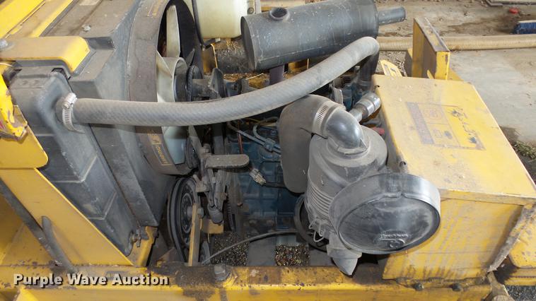 image for item ES9434 Hustler 3300 ZTR lawn mower