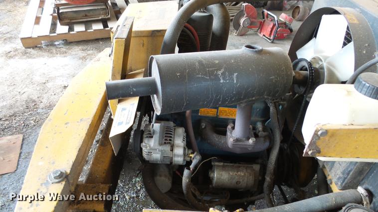 image for item ES9434 Hustler 3300 ZTR lawn mower