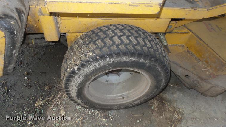 image for item ES9434 Hustler 3300 ZTR lawn mower