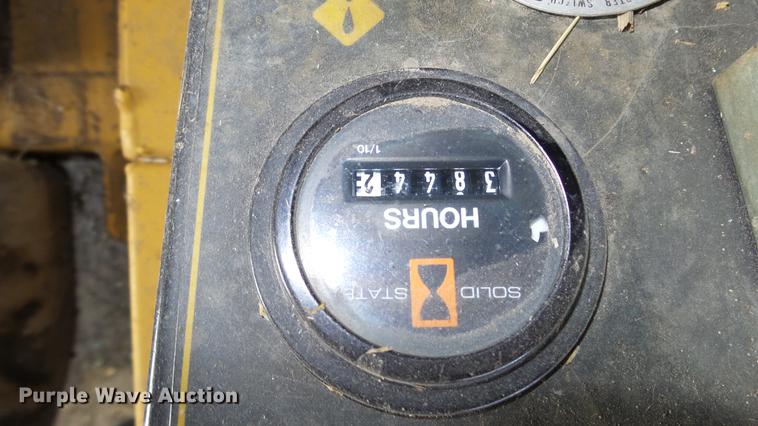 image for item ES9434 Hustler 3300 ZTR lawn mower