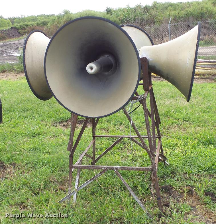 image for item ES9435 (6) loud speakers