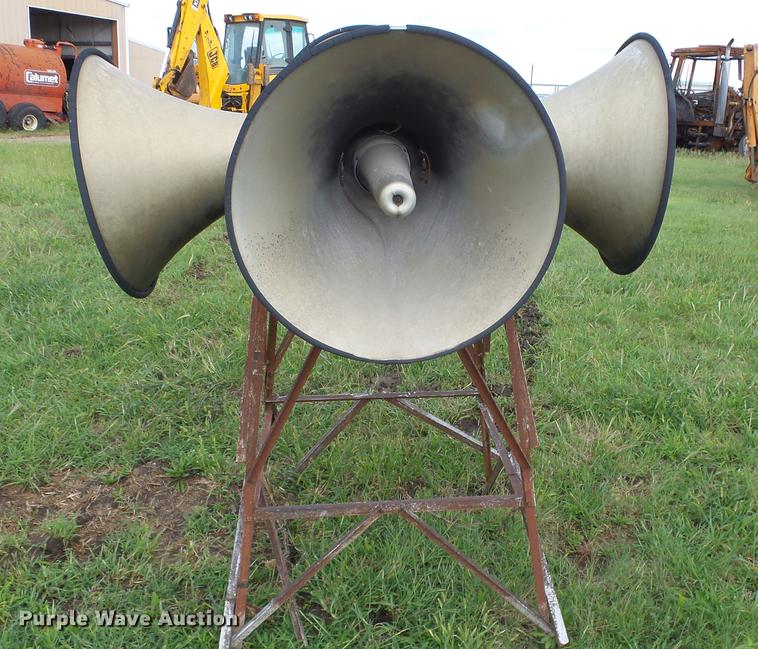 image for item ES9435 (6) loud speakers