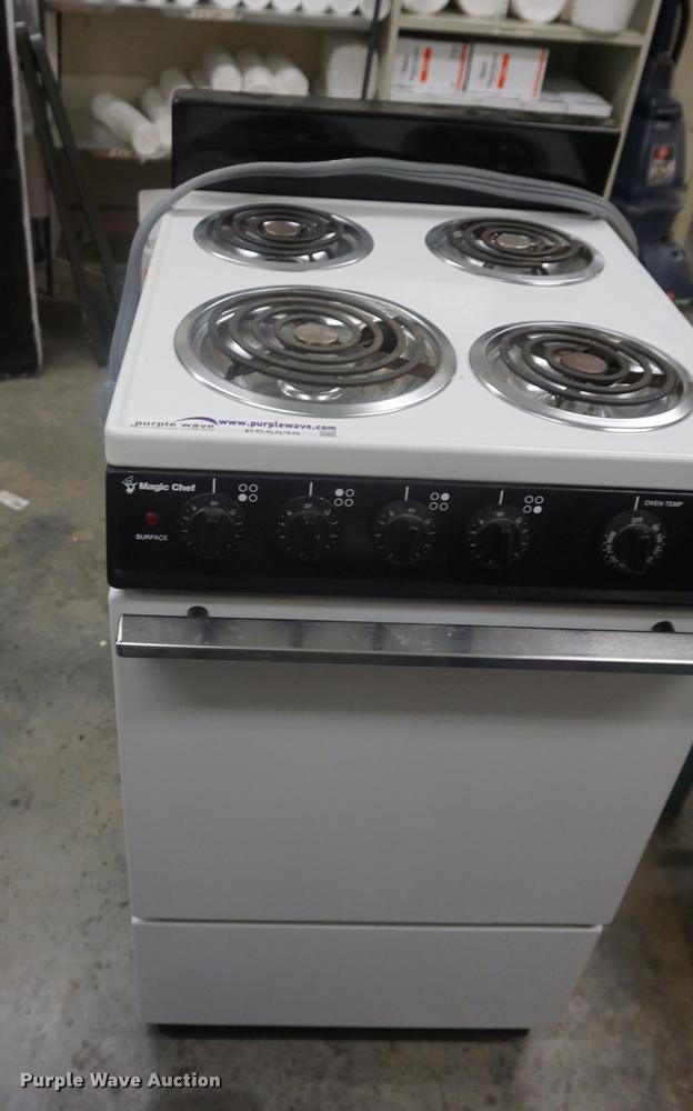 image for item ES9939 (5) Magic Chef range ovens