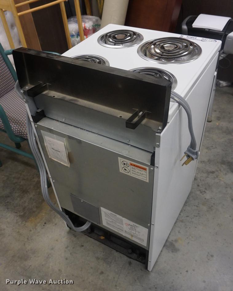 image for item ES9939 (5) Magic Chef range ovens