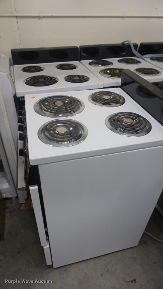 image for item ES9939 (5) Magic Chef range ovens