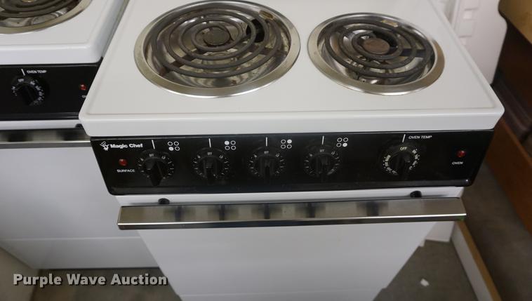 image for item ES9940 (4) Magic Chef range ovens