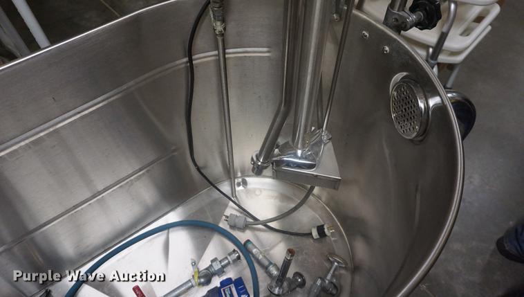 image for item ES9941 Hydrotherapy unit with bath lift chair