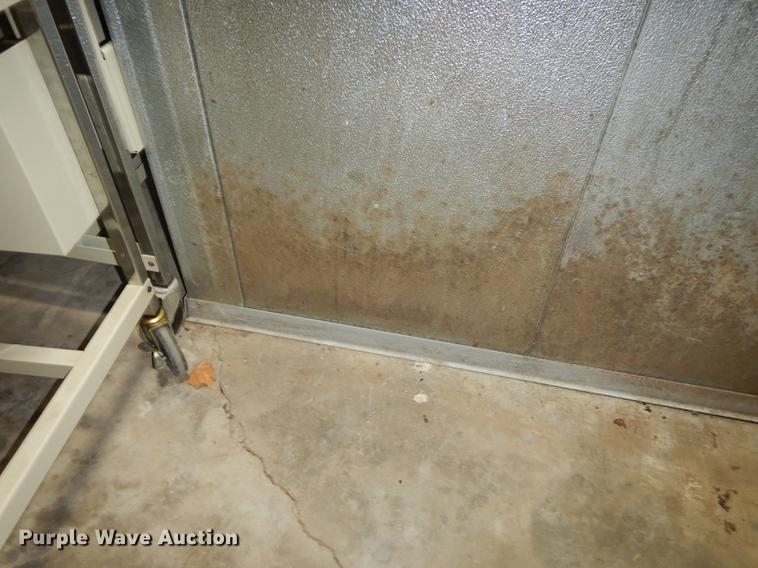 image for item ES9963 2002 US Cooler walk-in freezer