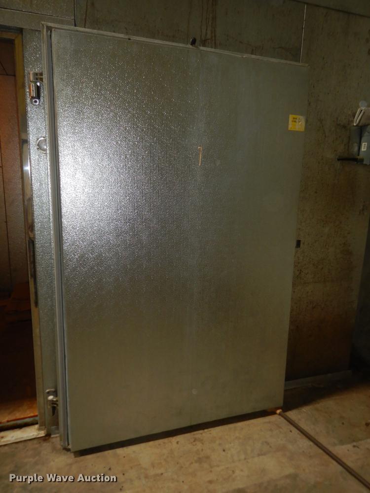image for item ES9963 2002 US Cooler walk-in freezer