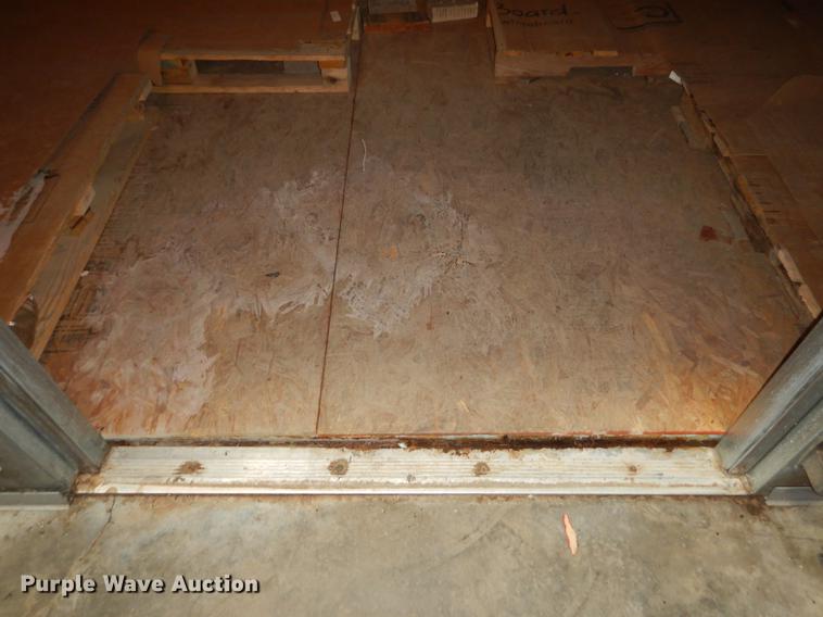 image for item ES9963 2002 US Cooler walk-in freezer