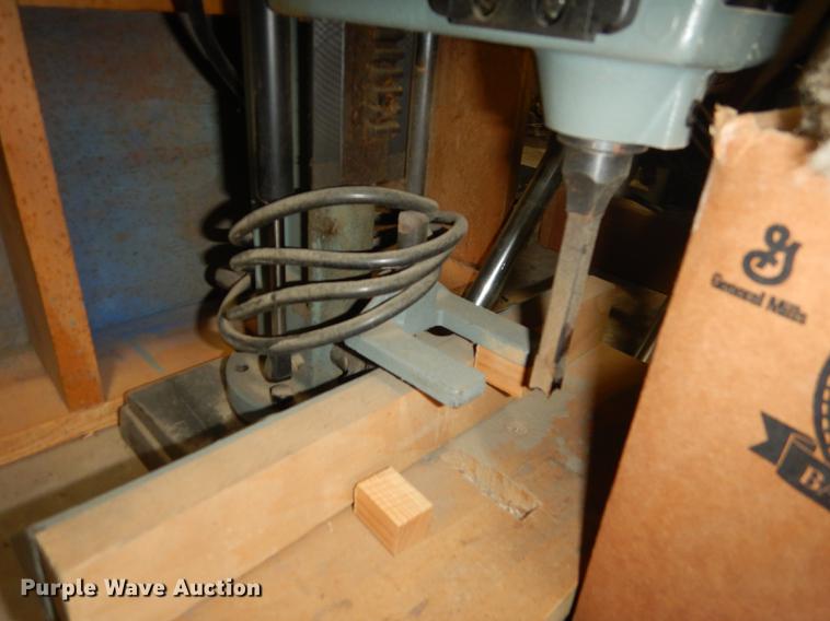 image for item ES9965 Office supplies and equipment