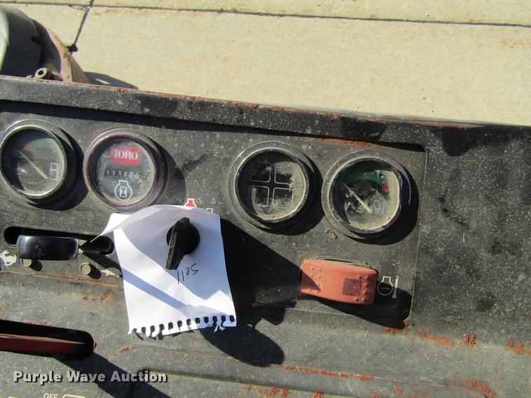 image for item EU9511 2003 Toro Groundsmaster 328D lawn mower