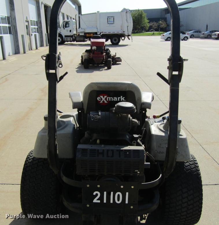 image for item EU9512 2004 Exmark LZ27KC604 lawn mower