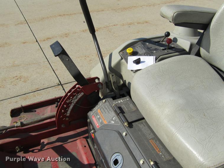 image for item EU9512 2004 Exmark LZ27KC604 lawn mower