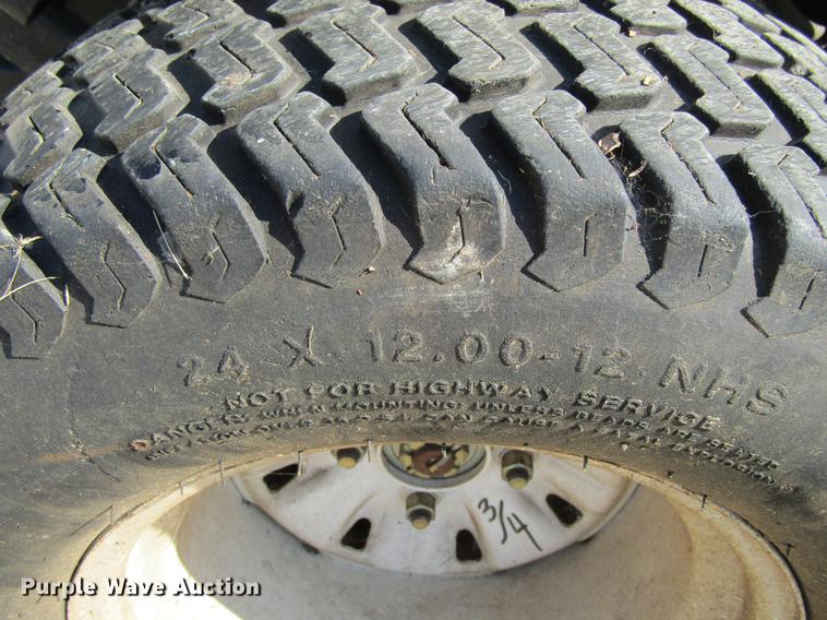 image for item EU9512 2004 Exmark LZ27KC604 lawn mower