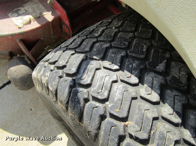 image for item EU9512 2004 Exmark LZ27KC604 lawn mower