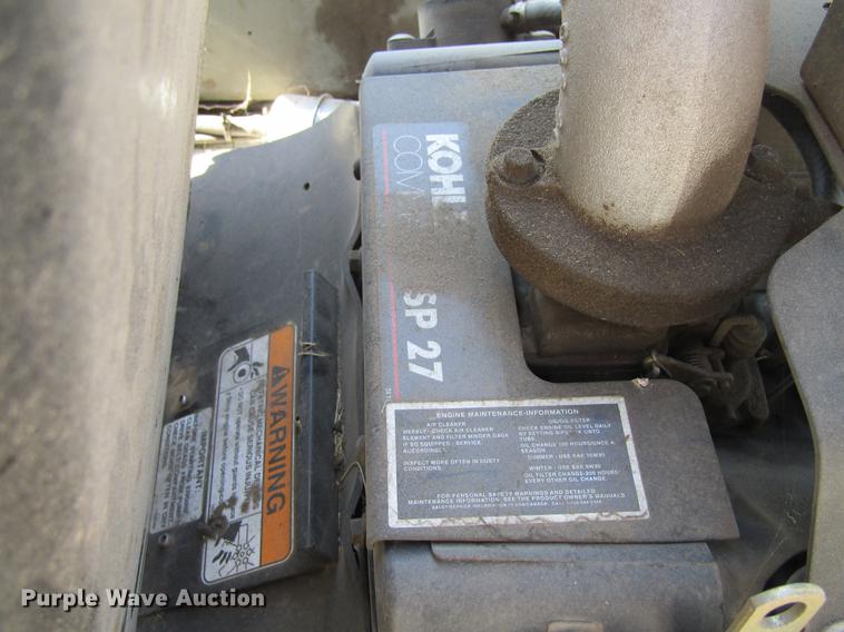 image for item EU9512 2004 Exmark LZ27KC604 lawn mower