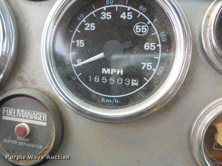 image for item EV9221 1995 Ford L8000 dump truck