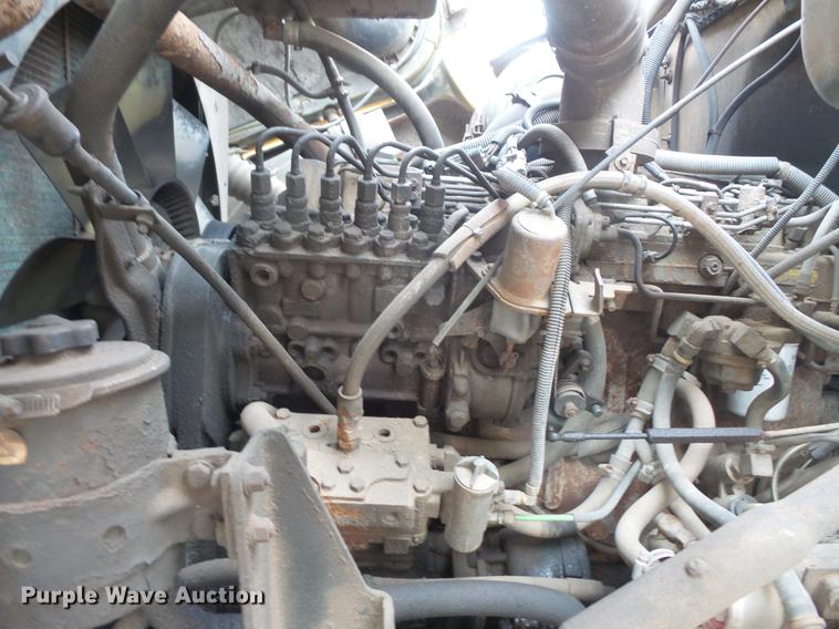 image for item EV9221 1995 Ford L8000 dump truck