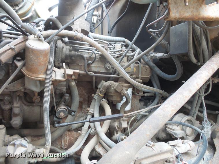 image for item EV9221 1995 Ford L8000 dump truck