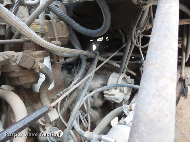 image for item EV9221 1995 Ford L8000 dump truck