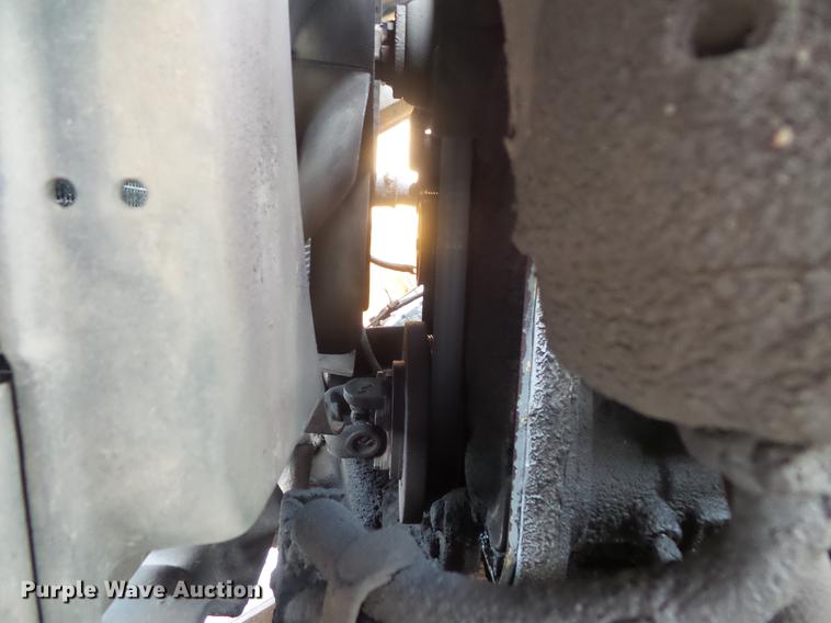 image for item EV9221 1995 Ford L8000 dump truck