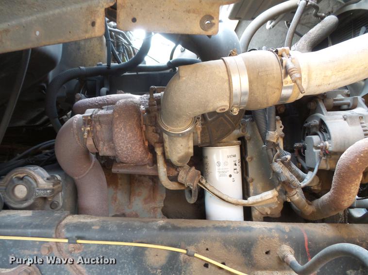 image for item EV9221 1995 Ford L8000 dump truck