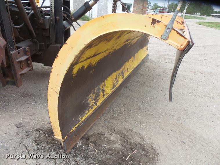 image for item EV9221 1995 Ford L8000 dump truck