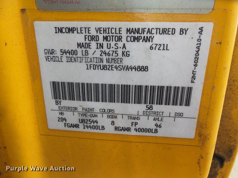 image for item EV9221 1995 Ford L8000 dump truck