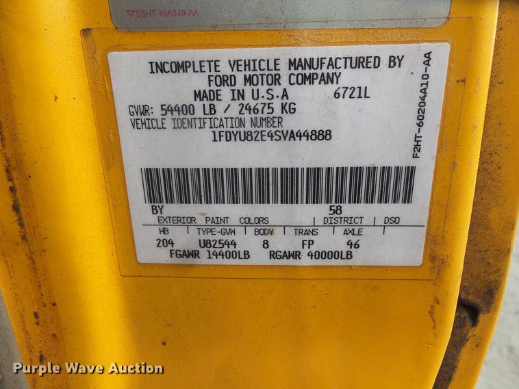 image for item EV9221 1995 Ford L8000 dump truck