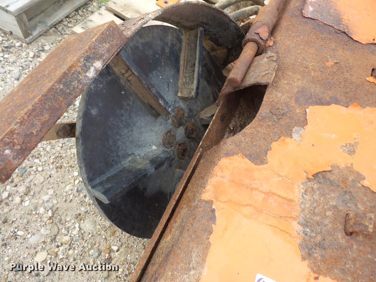 image for item EV9222 Tailgate spreader