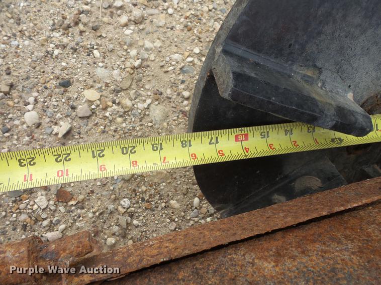 image for item EV9222 Tailgate spreader