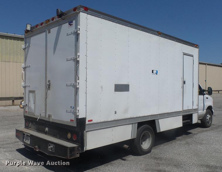 image for item EZ9598 2003 Ford Econoline E450 box truck with sewer camera system