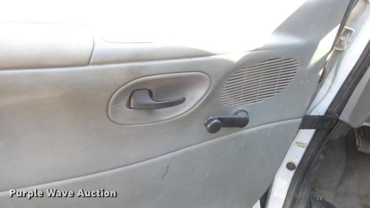 image for item EZ9598 2003 Ford Econoline E450 box truck with sewer camera system