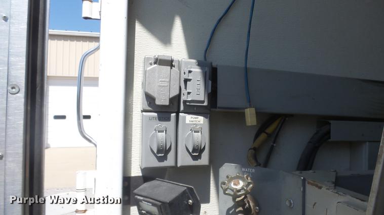 image for item EZ9598 2003 Ford Econoline E450 box truck with sewer camera system