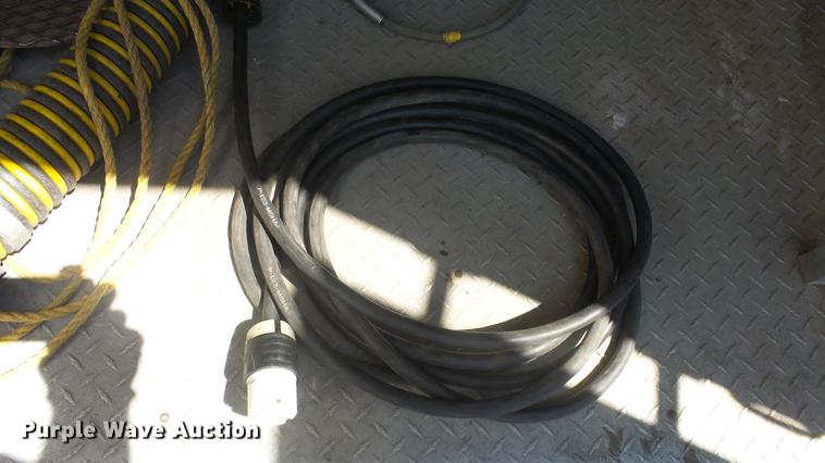 image for item EZ9598 2003 Ford Econoline E450 box truck with sewer camera system